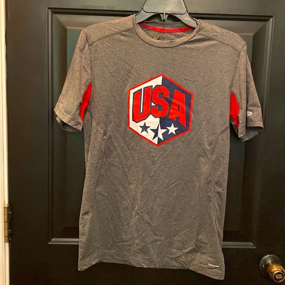 Champion EUC DuoDry Gray USA Active Patriotic Workout Shirt - Picture 1 of 4